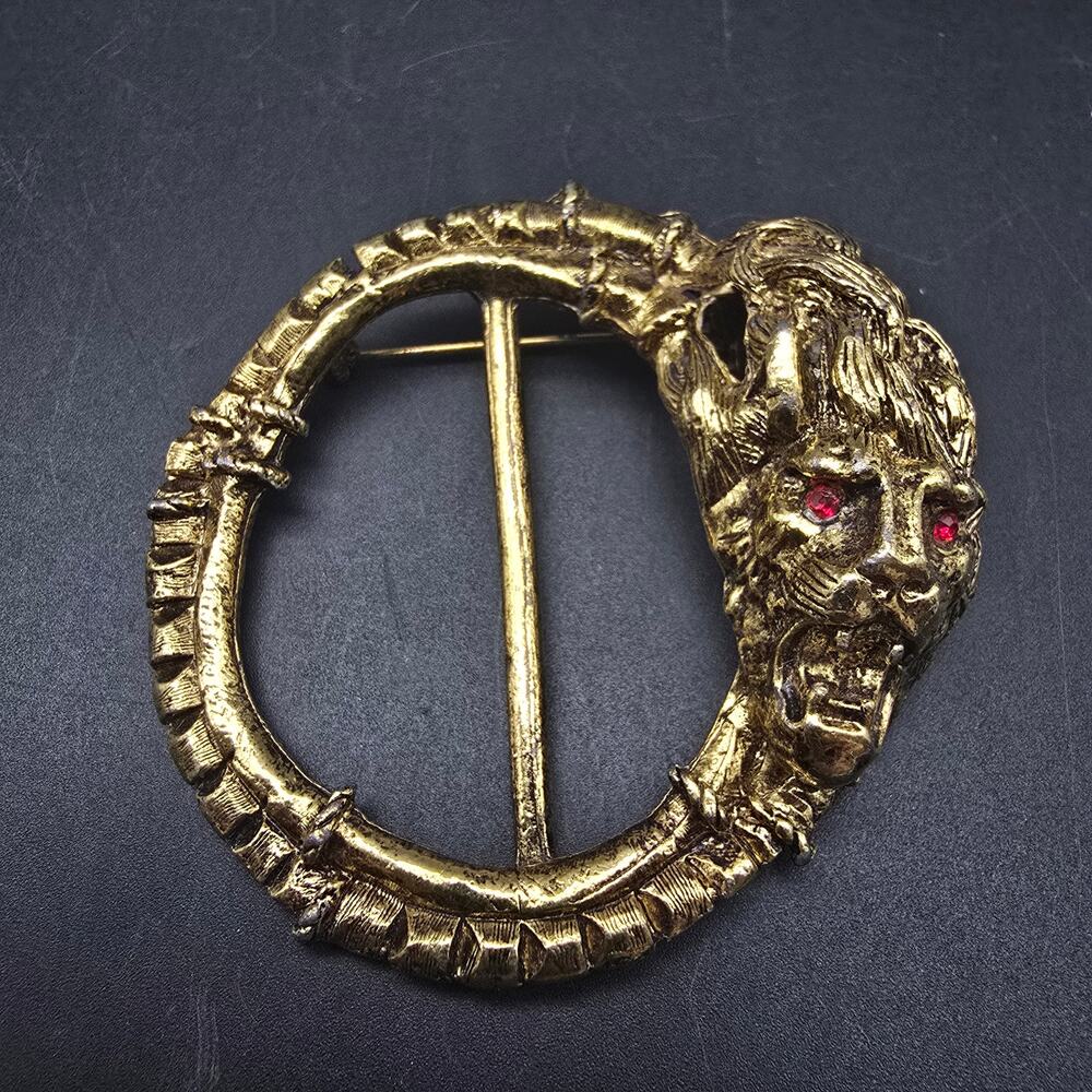 Lion Face Sash Pin Brooch Red Rhinestone Eyes Gold Tone Vintage Gothic